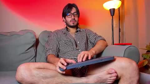 R. online show from October 2025 10:45:01 AM