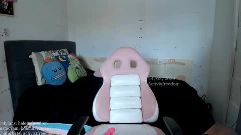 Helena online show from February 2025 06:31:02 PM