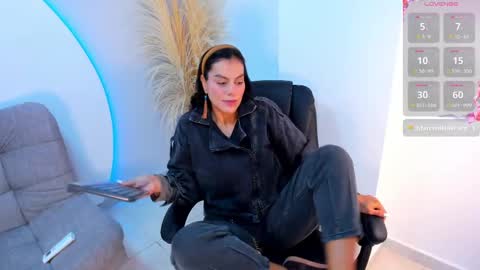 Snapshot of ada_monroe10 chatting on September 2025 01:45:01 PM online show from September 2025 01:45:01 PM