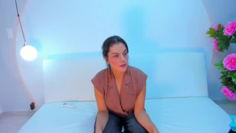    online show from December 2025 02:12:02 PM