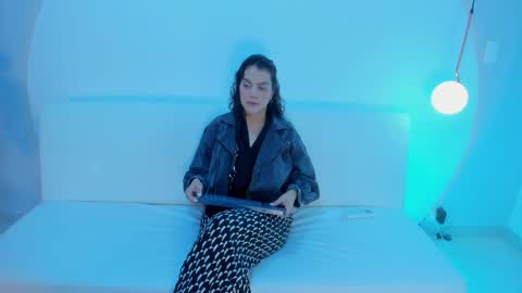    online show from January 2026 01:46:01 PM