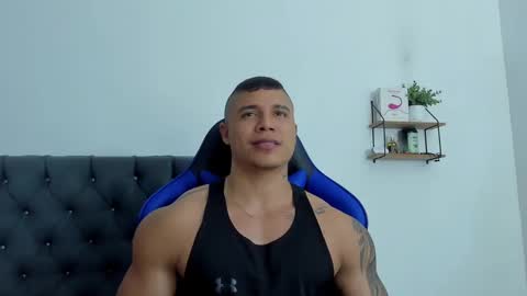 Snapshot of adam_boss chatting on November 2025 06:33:01 AM adam boss online show from November 2025 06:33:01 AM