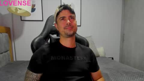 adam clarke online show from September 2025 05:44:02 AM