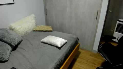 adam clarke online show from November 2025 04:36:01 AM