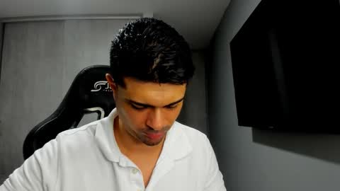 adam clarke online show from February 2026 03:21:02 AM