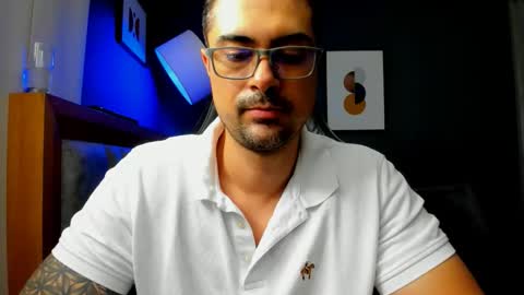 adam clarke online show from May 2026 02:40:02 AM