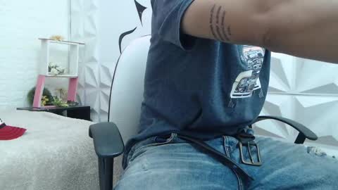 Snapshot of adam_evehotroom chatting on February 2025 03:34:02 AM adam_evehotroom online show from February 2025 03:34:02 AM