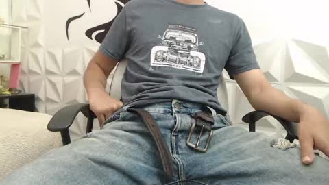 Snapshot of adam_evehotroom chatting on February 2025 07:10:01 PM adam_evehotroom online show from February 2025 07:10:01 PM