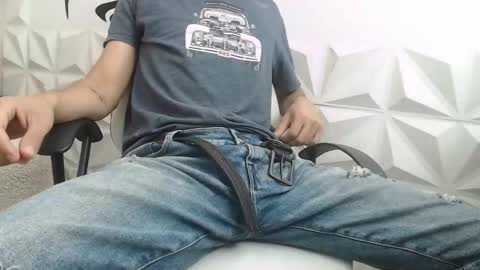 Snapshot of adam_evehotroom chatting on February 2025 11:05:01 PM adam_evehotroom online show from February 2025 11:05:01 PM