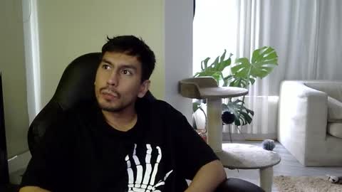 Snapshot of adam_evehotroom chatting on October 2025 06:43:01 PM adam_evehotroom online show from October 2025 06:43:01 PM