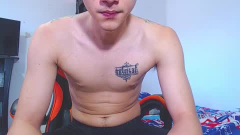 adam hot11 online show from January 2026 02:32:02 PM