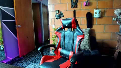 Adam Valencia online show from March 2025 03:49:02 PM