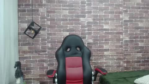 Adam online show from February 2025 06:40:01 AM