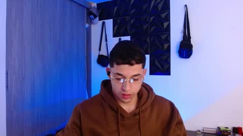 Snapshot of adamkeith_1 chatting on October 2025 06:23:01 PM ADAM online show from October 2025 06:23:01 PM