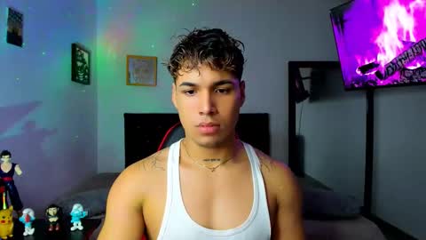 Snapshot of adams_collins chatting on September 2025 06:35:02 PM Adams online show from September 2025 06:35:02 PM