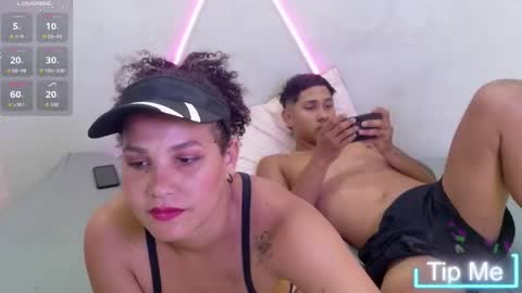 ADAMS Y NIKI online show from May 2026 07:00:02 PM