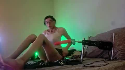 TaylorSexbot online show from April 2026 12:55:01 PM