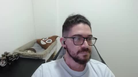 Snapshot of adamussutekh chatting on November 2025 11:03:01 AM Adam online show from November 2025 11:03:01 AM