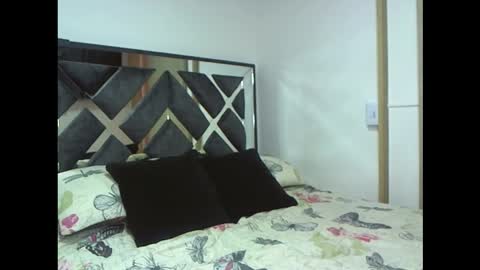 eva online show from November 2025 01:00:01 PM