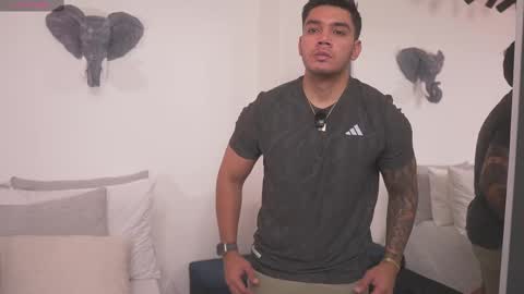 Adan Johns online show from September 2025 05:41:01 AM