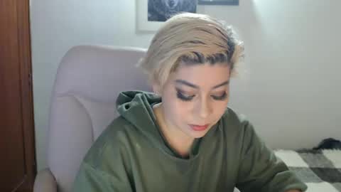 adan_romanoff online show from December 2025 09:07:01 AM