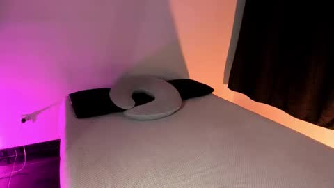  Adara  online show from December 2025 11:45:01 PM