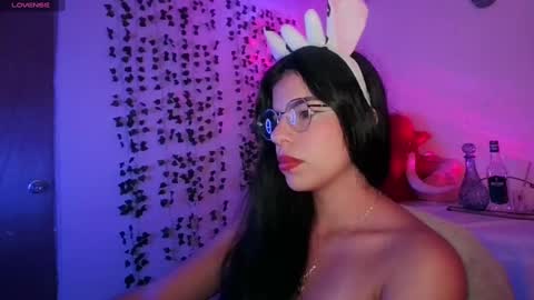 Snapshot of adararose1 chatting on February 2025 04:21:01 PM Adara online show from February 2025 04:21:01 PM