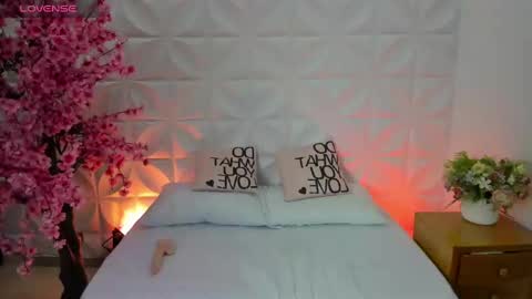 A D A R N A online show from February 2025 07:30:02 PM