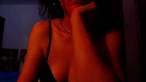 amy        online show from January 2025 11:51:02 AM