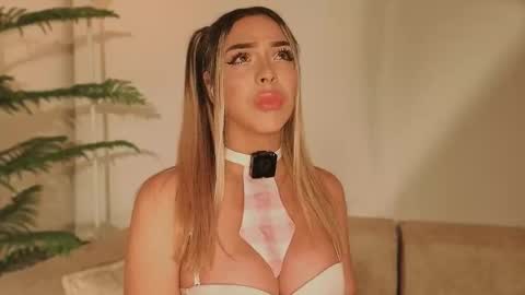 Snapshot of addison_baker chatting on October 2025 11:03:02 PM A D D I S O N online show from October 2025 11:03:02 PM