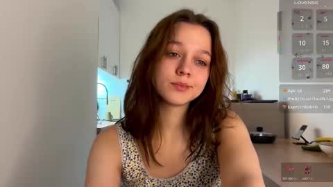 Snapshot of addy_moon chatting on October 2025 04:08:02 PM Addy online show from October 2025 04:08:02 PM