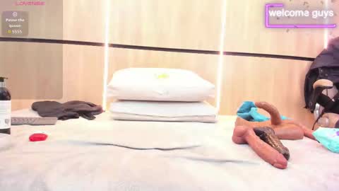 adela chase online show from September 2025 01:32:02 AM