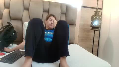 adela chase online show from September 2025 02:05:01 AM