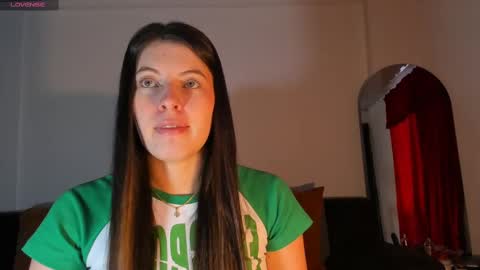 Snapshot of adela_parker chatting on March 2025 08:31:02 PM Adela Parker online show from March 2025 08:31:02 PM