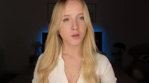 Snapshot of adele_armas chatting on March 2026 09:20:02 PM Adele online show from March 2026 09:20:02 PM