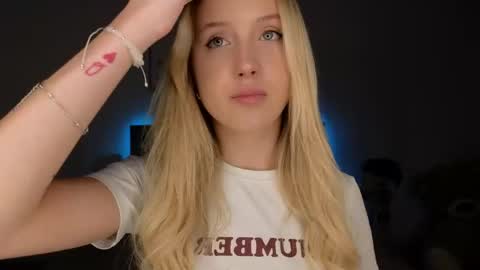 Snapshot of adele_armas chatting on March 2026 09:04:02 PM Adele online show from March 2026 09:04:02 PM