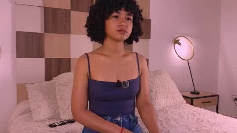 Snapshot of adele_carter_ chatting on September 2025 12:32:01 PM Andrea online show from September 2025 12:32:01 PM