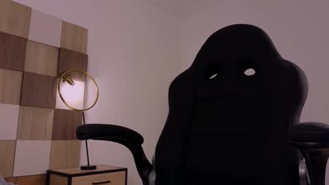 Snapshot of adele_carter_ chatting on October 2025 11:31:02 AM Andrea online show from October 2025 11:31:02 AM