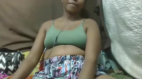 Snapshot of adelealy chatting on March 2025 04:17:01 PM adelealy online show from March 2025 04:17:01 PM