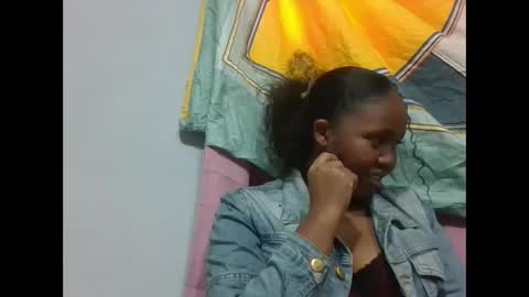 Snapshot of adelealy chatting on September 2025 07:01:02 AM adelealy online show from September 2025 07:01:02 AM