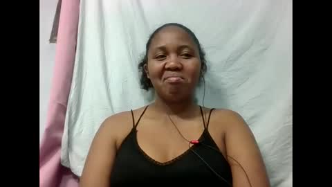 Snapshot of adelealy chatting on October 2025 07:06:02 AM adelealy online show from October 2025 07:06:02 AM