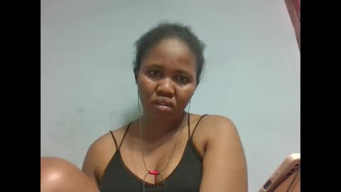 Snapshot of adelealy chatting on October 2025 07:44:01 AM adelealy online show from October 2025 07:44:01 AM