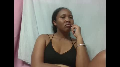 Snapshot of adelealy chatting on October 2025 03:07:01 AM adelealy online show from October 2025 03:07:01 AM