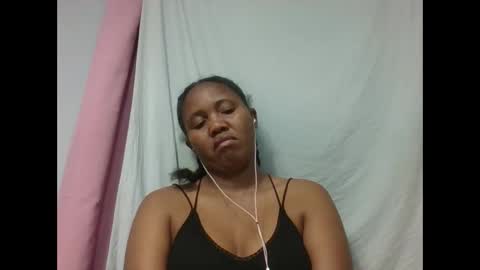 Snapshot of adelealy chatting on October 2025 06:31:02 PM adelealy online show from October 2025 06:31:02 PM