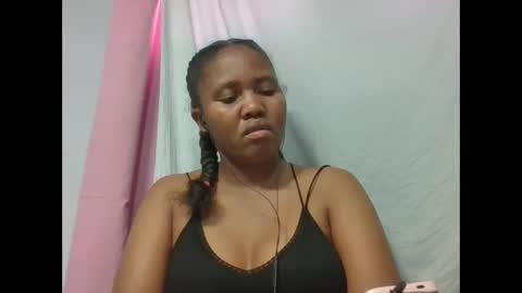 Snapshot of adelealy chatting on October 2025 06:37:02 AM adelealy online show from October 2025 06:37:02 AM