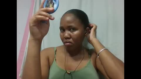 Snapshot of adelealy chatting on November 2025 02:22:02 AM adelealy online show from November 2025 02:22:02 AM