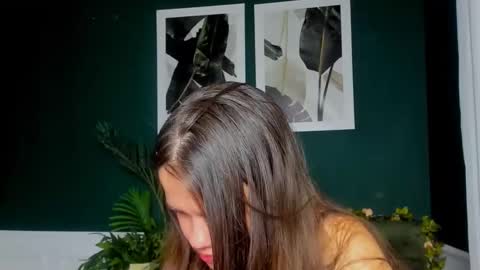 adelecruzz online show from May 2026 12:11:02 PM