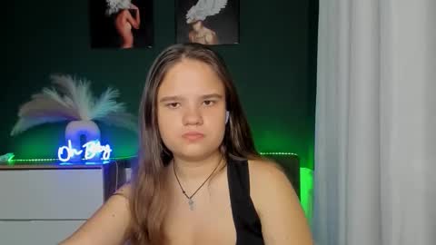 adelecruzz online show from June 2026 11:36:01 AM