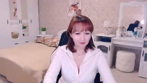 Snapshot of adelemoran chatting on January 2025 10:12:01 PM AdeleMoran online show from January 2025 10:12:01 PM