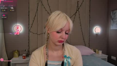Snapshot of adelesilvy chatting on March 2026 02:19:02 AM adelesilvy online show from March 2026 02:19:02 AM